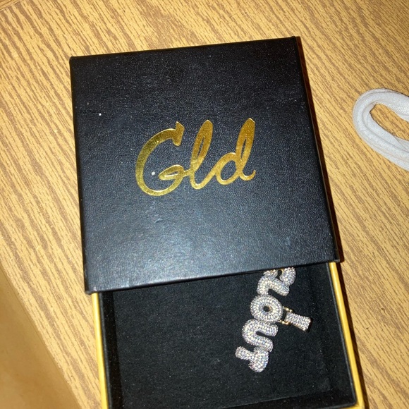 Diamond Plated Charm | GLD - Picture 2 of 5